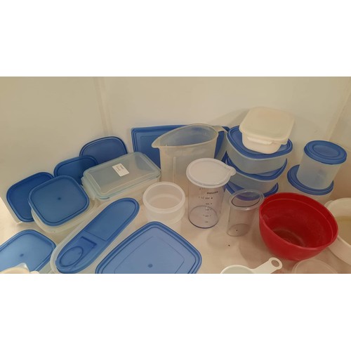 287 - MIXED PLASTIC KITCHEN STORAGE WARES