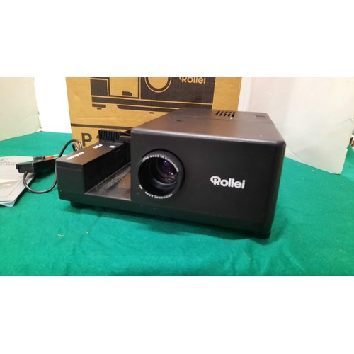 146 - Rollei slide projector in box