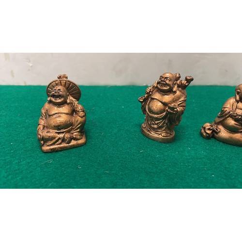 224 - Six buddha figures