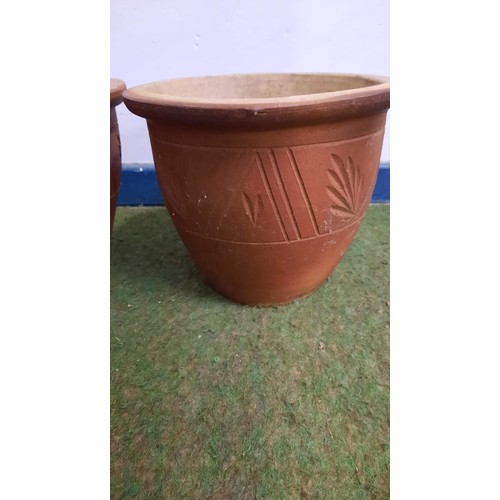 114 - Two plant pots