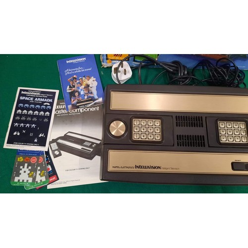 123 - Mattel electronics INTELLIVISON with games