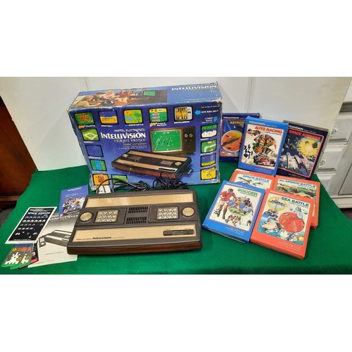 123 - Mattel electronics INTELLIVISON with games