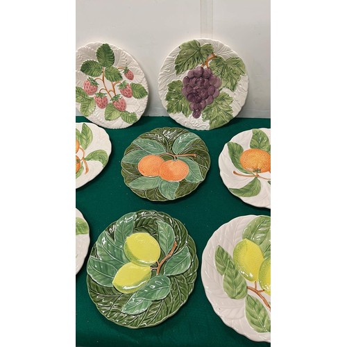 63 - 8 fruit display plates