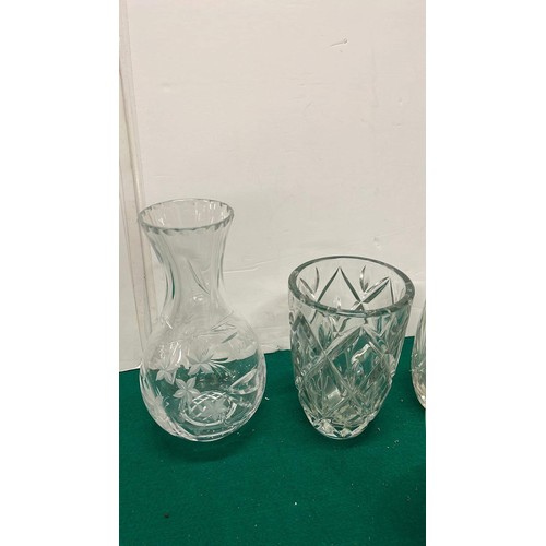 67 - Glass vases