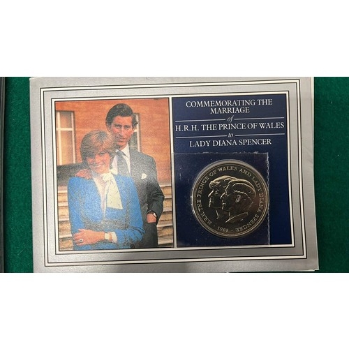 41 - Royal family commemorative items including a crown commemorating the marriage of Princess Diana and ... 