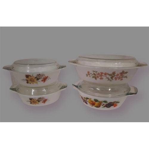 116 - Retro casserole dishes