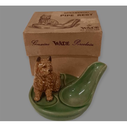 59 - Wade dog figure pipe rack with box