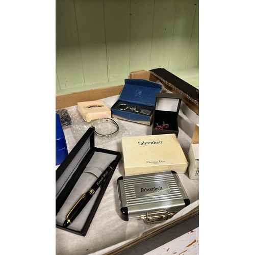 2 - Mixed collectables