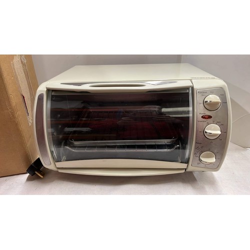 19 - BOXED NEXUS OVEN TOASTER