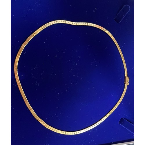 214 - 18ct gold necklace 17