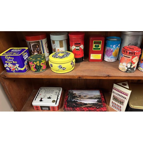 241 - COLLECTION OF TINS TO INCLUDE MONEY BOX