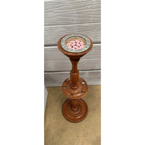 461 - WOODEN ASH TRAY STAND