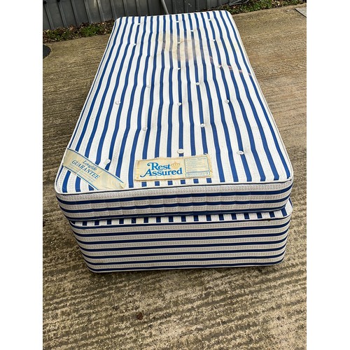 487 - SINGLE BLUE BED DIVAN SET WITH TWO MATTRESSES - HAS MARKS