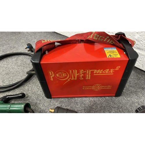 117 - LIGHT WEIGHT PORTABLE ARC WELDER WITH HELMIT IN RED