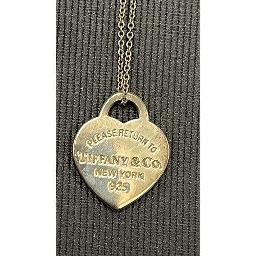 302 - TIFFANY & CO NECKLACE AND PENDANT