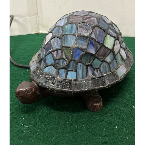 483 - TIFFANY STYLE TORTOISE SIDE LAMP