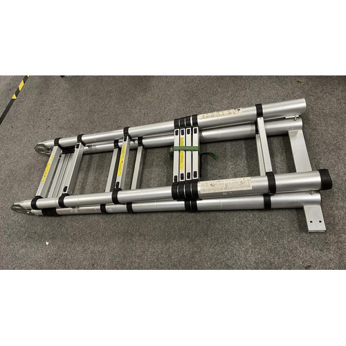 554 - TRADES MAN TELESCOPIC FOLDING LADDER