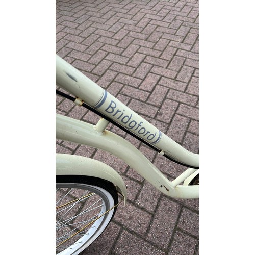 298 - BRIDGFORD BIKE IN CREAM