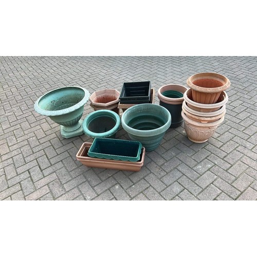 59 - MIXED PLASTIC FLOWER POTS