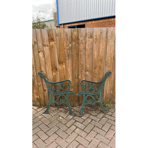 77 - GREEN METAL GARDEN BENCH ENDS