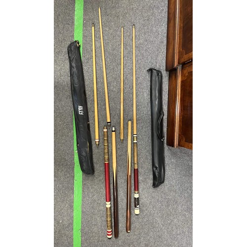 20 - FOUR MIXED SNOOKER CUES