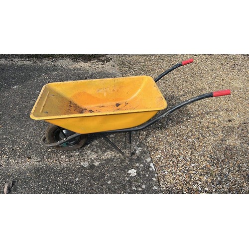 39 - YELLOW WHEEL BARROW