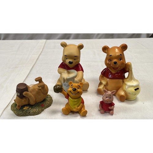 25 - WINNIE POOH COLLECTION