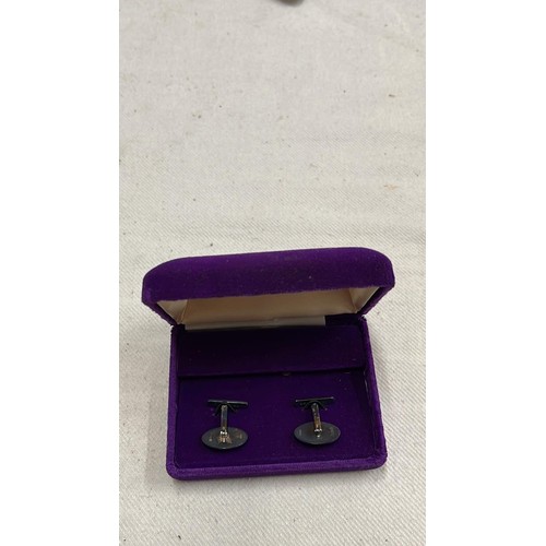 125 - SILVER CUFFLINKS