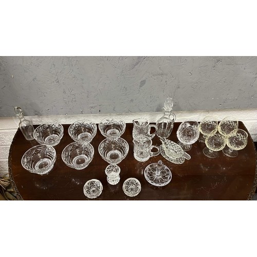 98 - COLLECTION OF CLEAR GLASS WARE