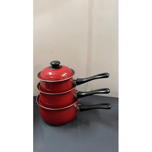 167 - red saucepan set