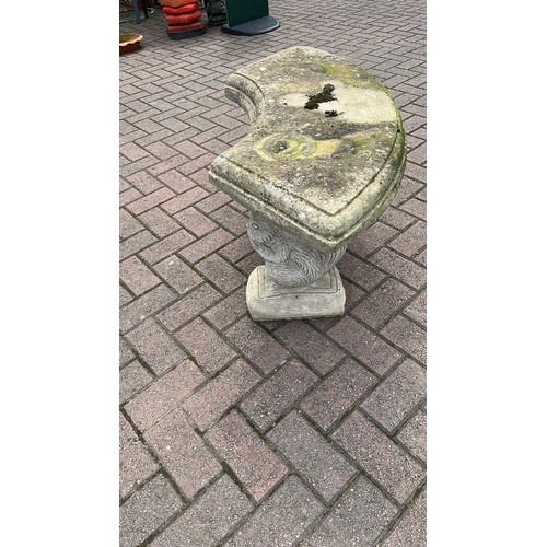 370 - GARDEN CURVED GARDEN SEAT WITH SQUIRREL DETAIL