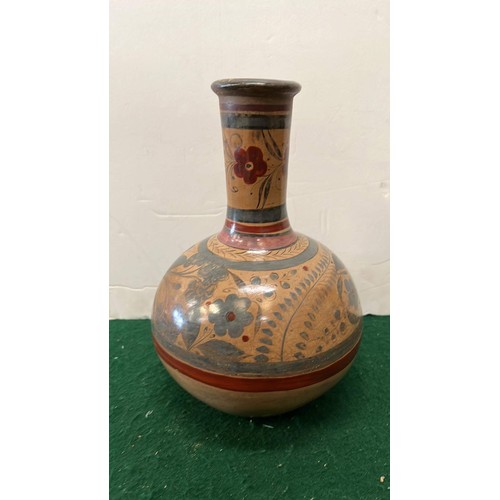 213 - DECORATIVE ONION BASED VASE