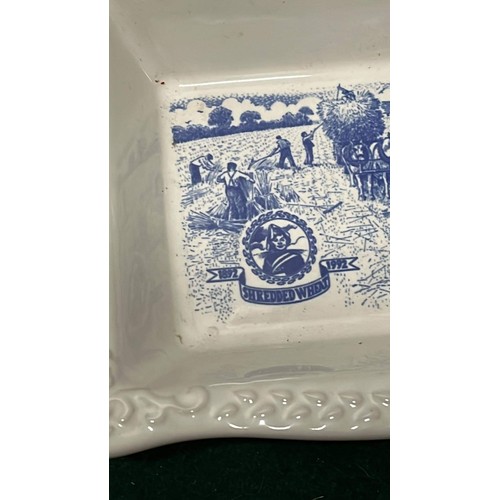 264 - BLUE AND WHITE SHREDDED WHEAT DISH 1892 / 1992