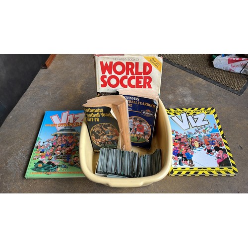 134A - Football books, game cards and VIZ