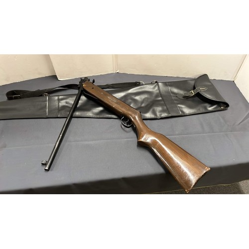 81 - AIR RIFLE WITH BEECH STOCK MADE IN CHINA