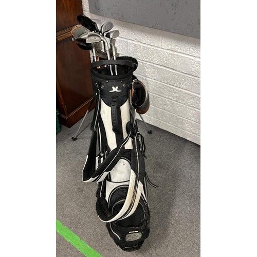 60 - GOLF CLUBS AND CADDY