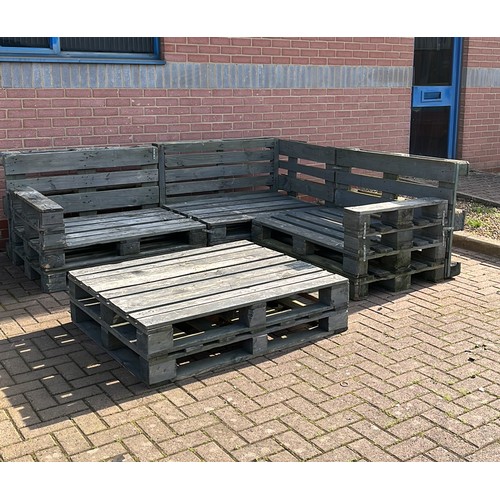 157 - Garden bench set