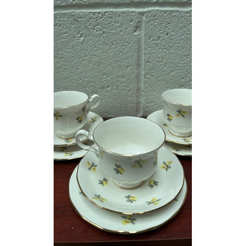 107 - 18 pc ROYAL KENT TEA SET