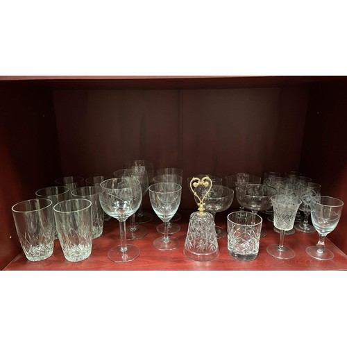 212 - DRINKING GLASSES CLEAR