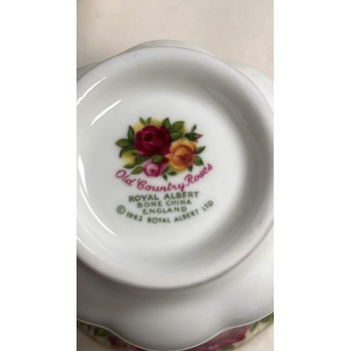 224 - 71 Pc OF ROYAL ALBERT OLD COUNTRY ROSES MIXED GRADE