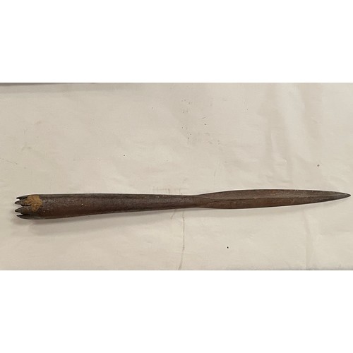 252 - metal spear head