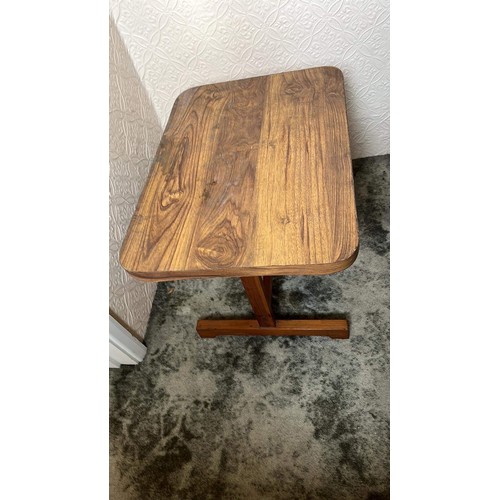 283 - COFFEE / SIDE TABLE