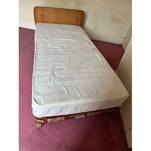 275 - RETRO SINGLE DIVAN BED SET