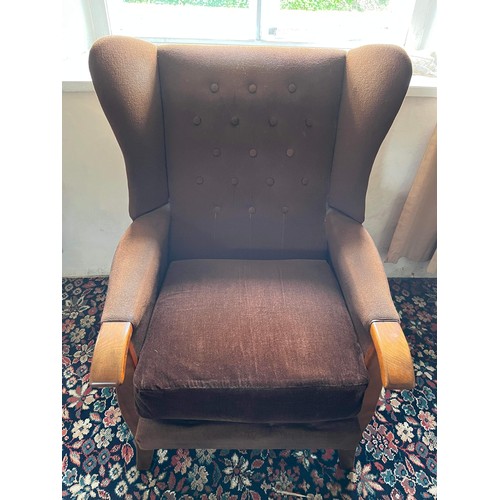 270 - VINTAGE EASY CHAIR