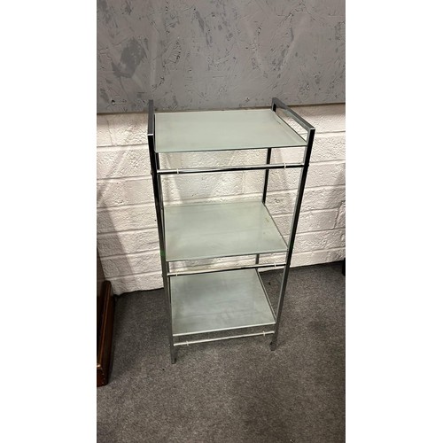 318 - Three shelf display unit with tempered frosted glass H84x39x30cm