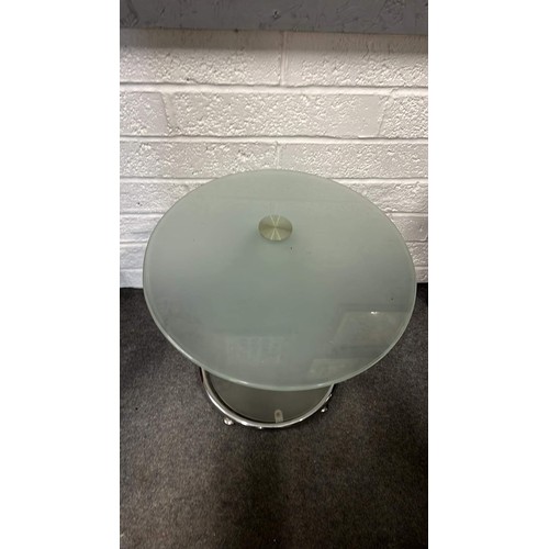 322 - Three shelf display unit with circular tempered frosted glass