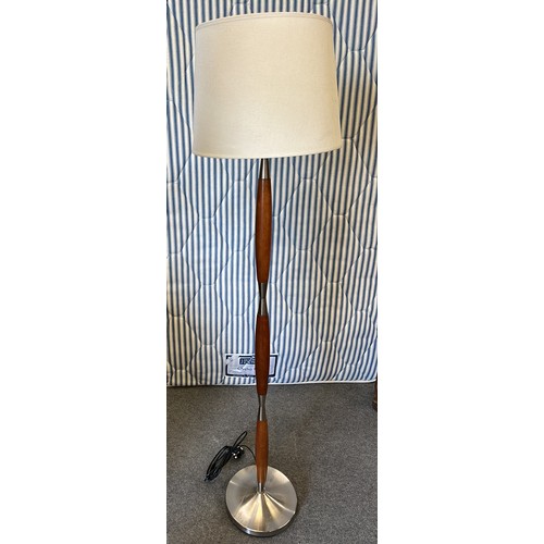 319 - Retro standard lamp - base needs attention