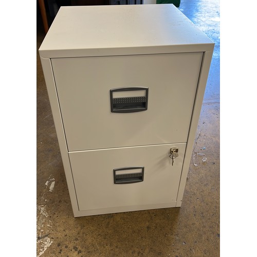 314 - Filing cabinet with key