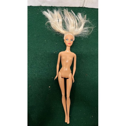 42A - BARBIE JOINTED DOLL