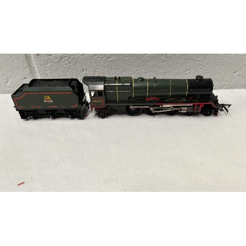 431 - OO GAUGE PRINCESS ELIZABETH STEAM TRAIN AND TENDER